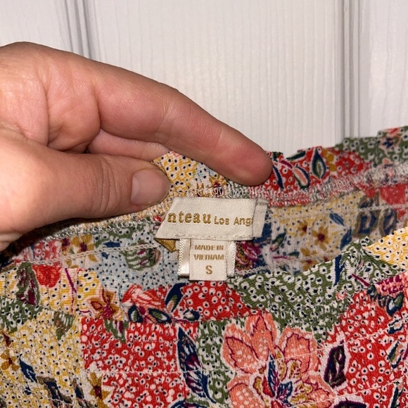 Monteau Smocked Multi Colored Crop Top with Puff Sleeves Small - Picture 2 of 3